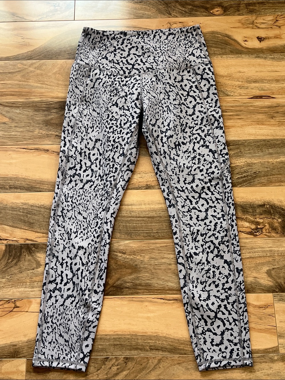 Move Theology Leggings Animal Print High Rise Pockets Women’s Med Brown Black